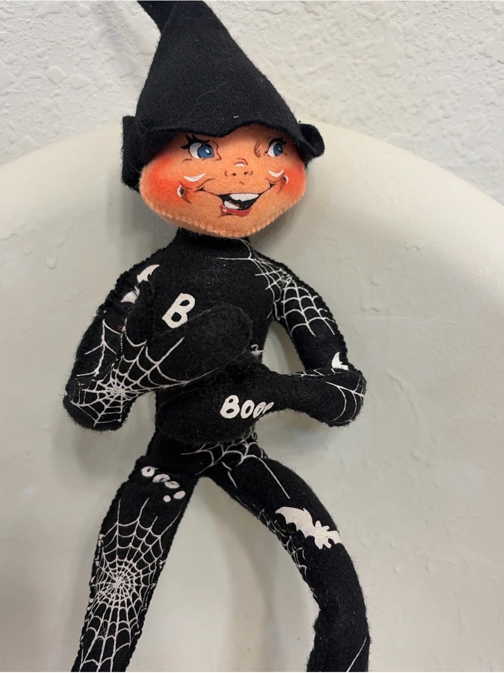 VTG  2004 Annalee Spiderweb Sprite Elf  Halloween Doll 14" Smiley Face